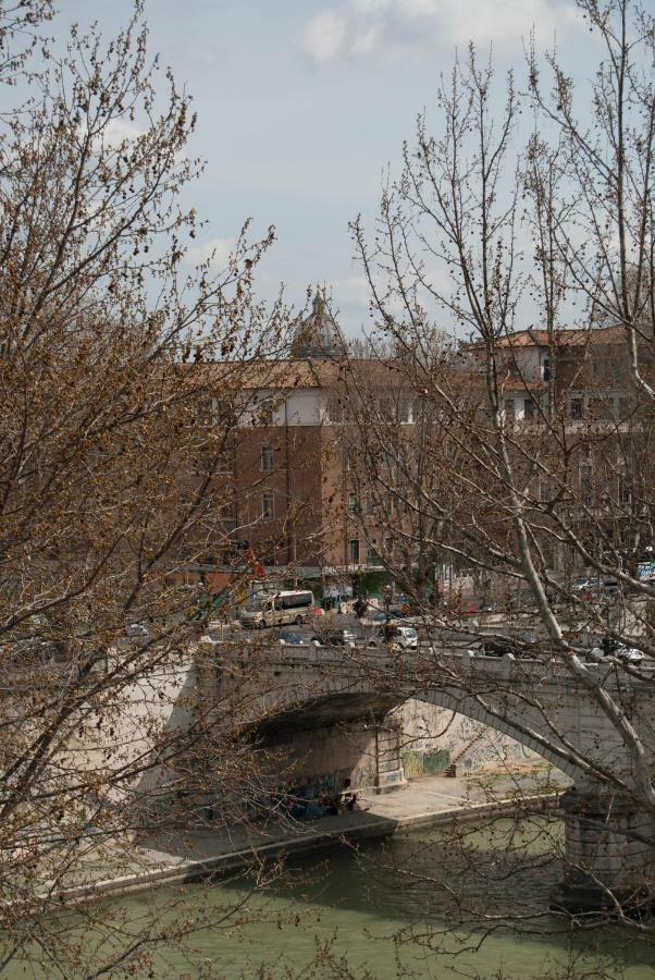 Over The Tiber Loft * Roma
